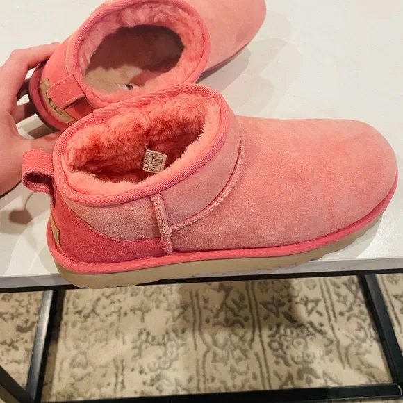 UGG Classic Ultra Mini - Picture 4 of 7